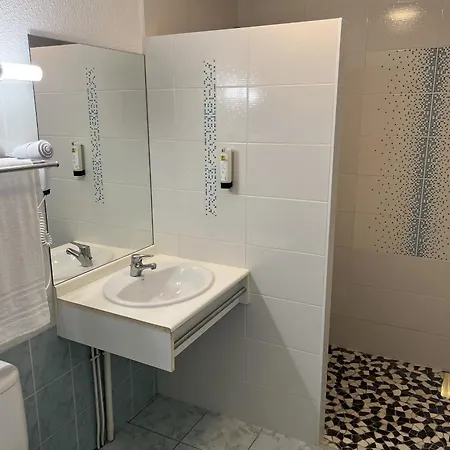 Logis L'authentique Restaurant Hotel Annesse-et-Beaulieu