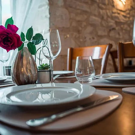 Logis L'authentique Restaurant Annesse-et-Beaulieu